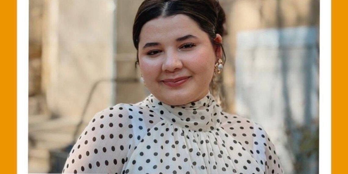 الطالبة Zewa Al Sino تتفوق في الاكاديمية الشتوية الفلسيفية